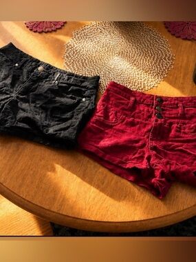 2 Pack Womens Shorts Black & Red Same Fit Size 8/11 Casual Bundle